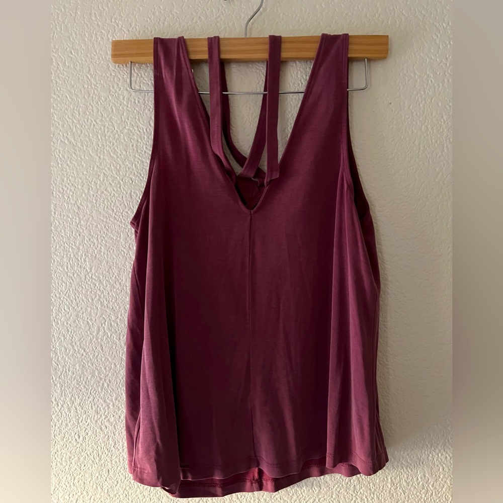 AE Soft & Sexy Sueded Tank Top Size Small in Berry